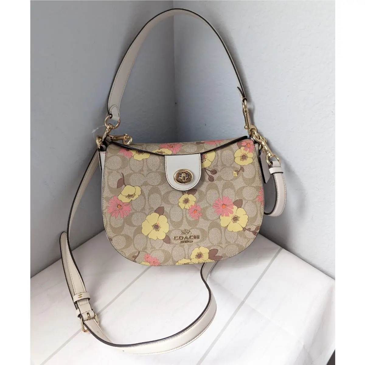 Coach CH347 Ella Hobo In Signature Canvas Leather w Floral Cluster Print