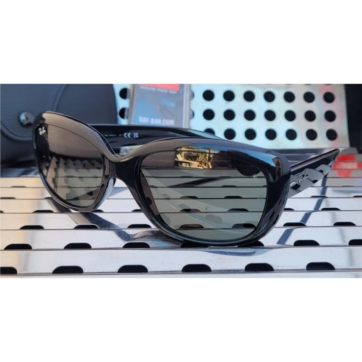 Ray Ban Jackie Ohh RB4101 601 Sunglasses Gloss Black w/ Classic Dark Green