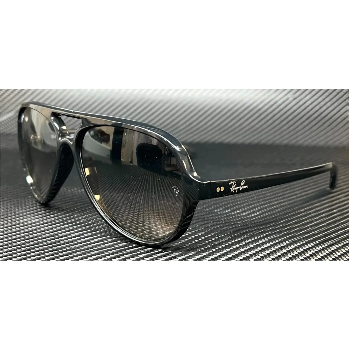 Ray Ban RB4125 601 32 Black Pilot Men`s 59 mm Sunglasses