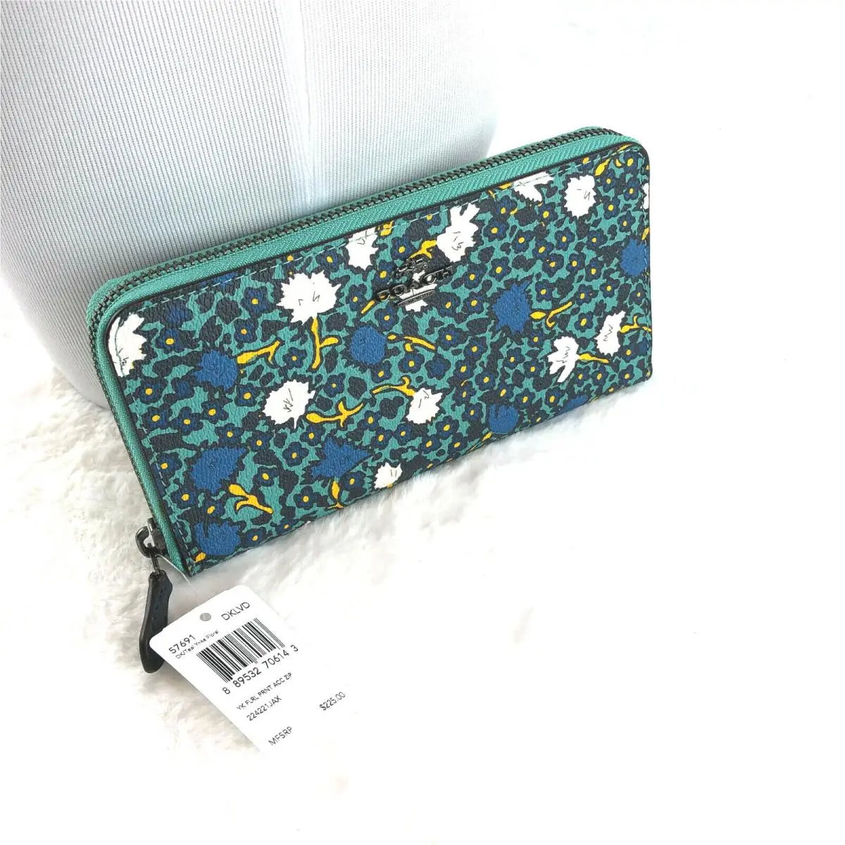 Coach Yankee Floral Print Accordion Zip Wallet 57691 Retail