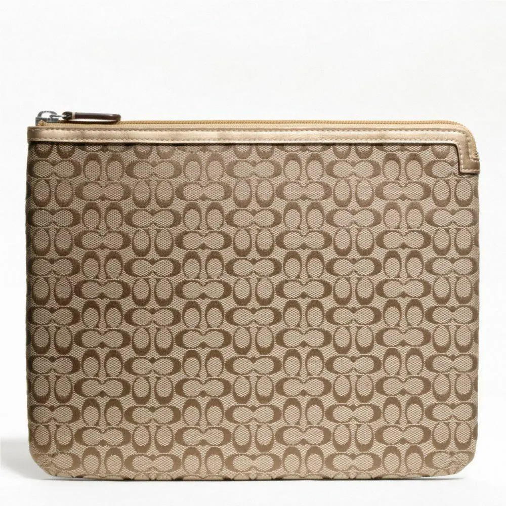 Coach Signature Tablet/ipad 1-8 Generation Sleeve F61035 Khaki/metallic SKHM9