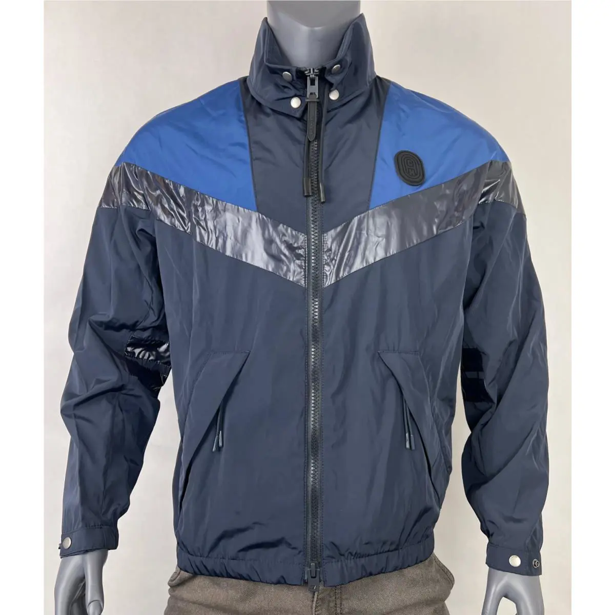 Coach Men`s Navy/deep Sky Nylon Packable Windbreaker W/storage Pouch US 40 79558