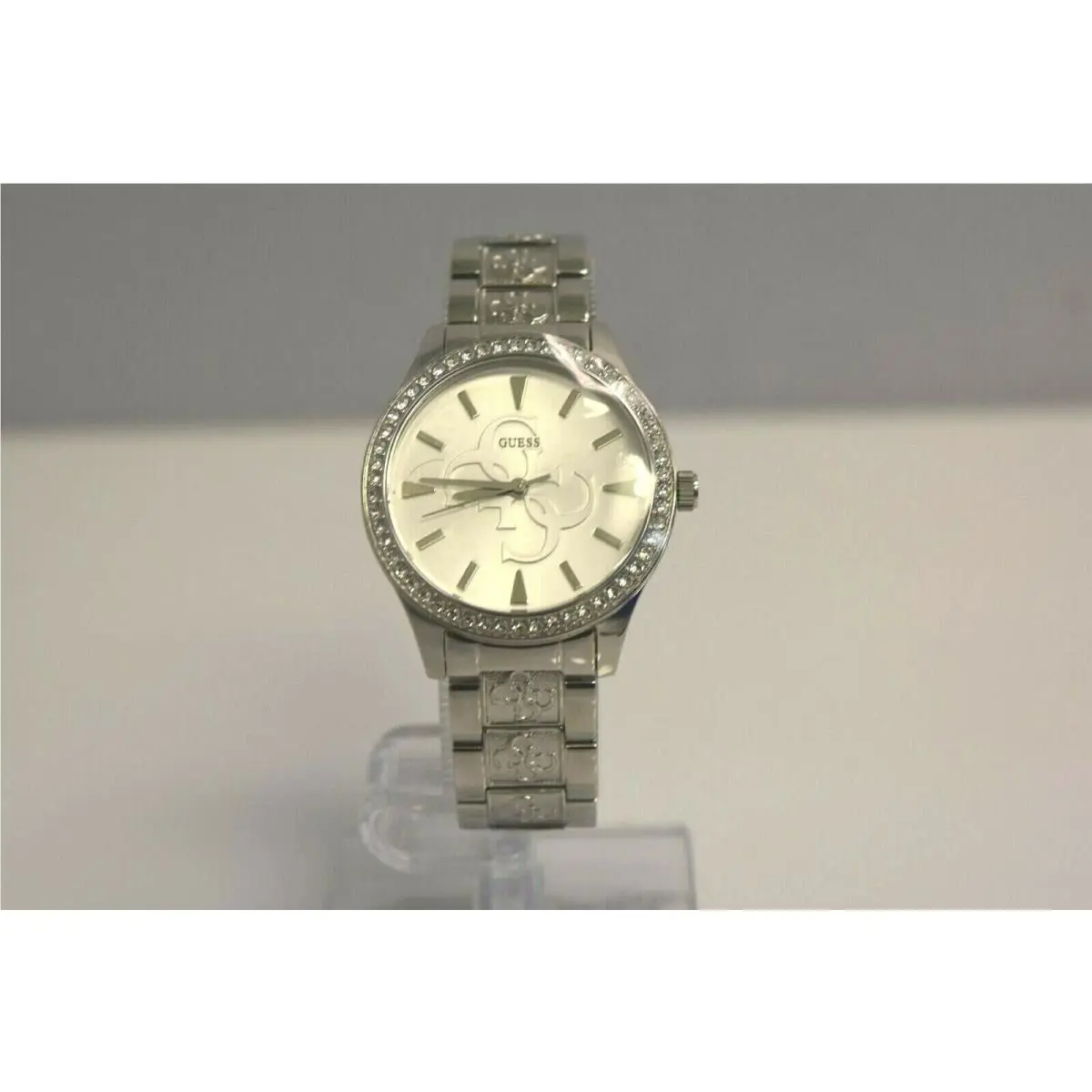 Guess Women`s Silver Stainless Steel Crystals U1280L1 $125Watch