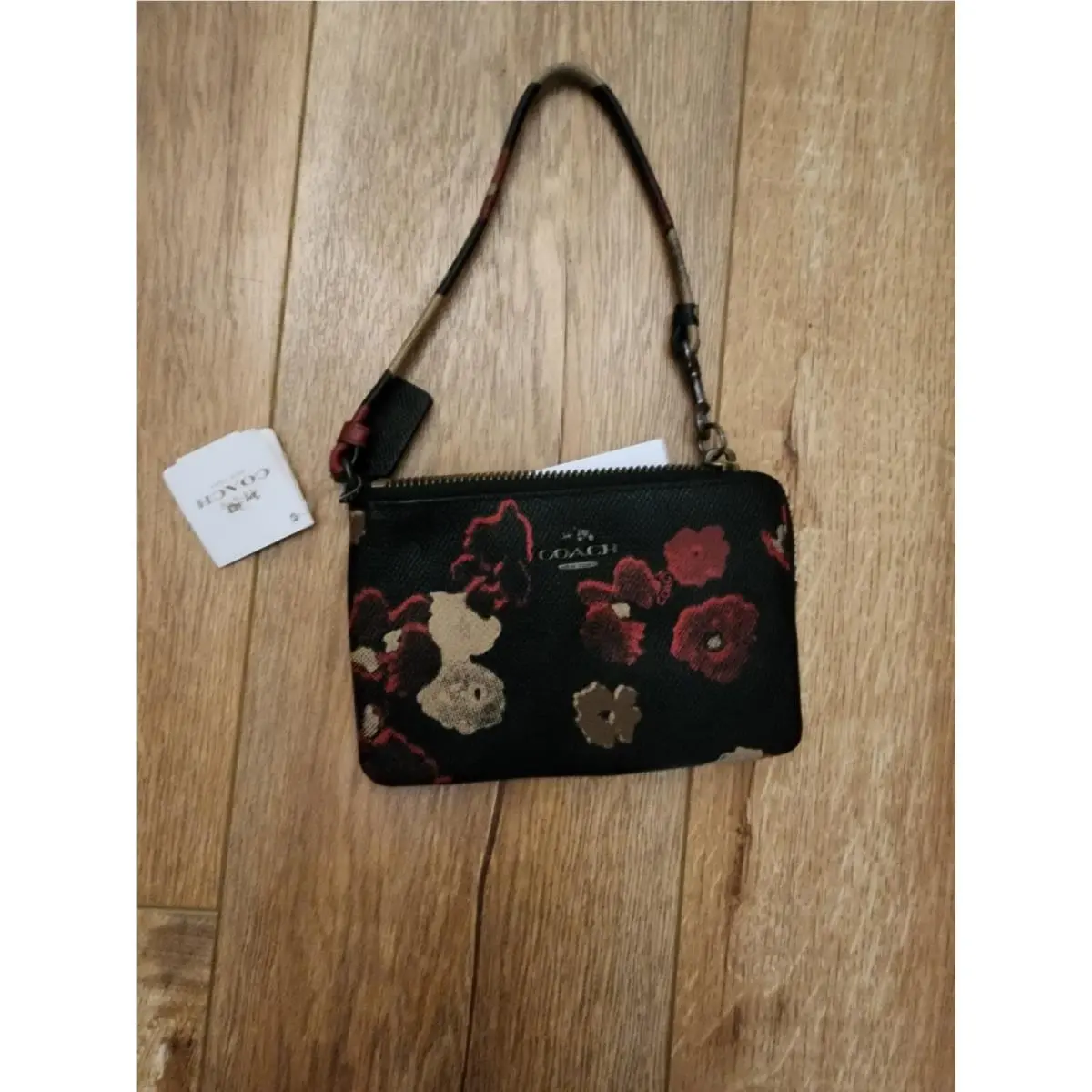 Coach Large Gold/midnight Corner Zip Wristlet Black Dreamy Land Floral Print