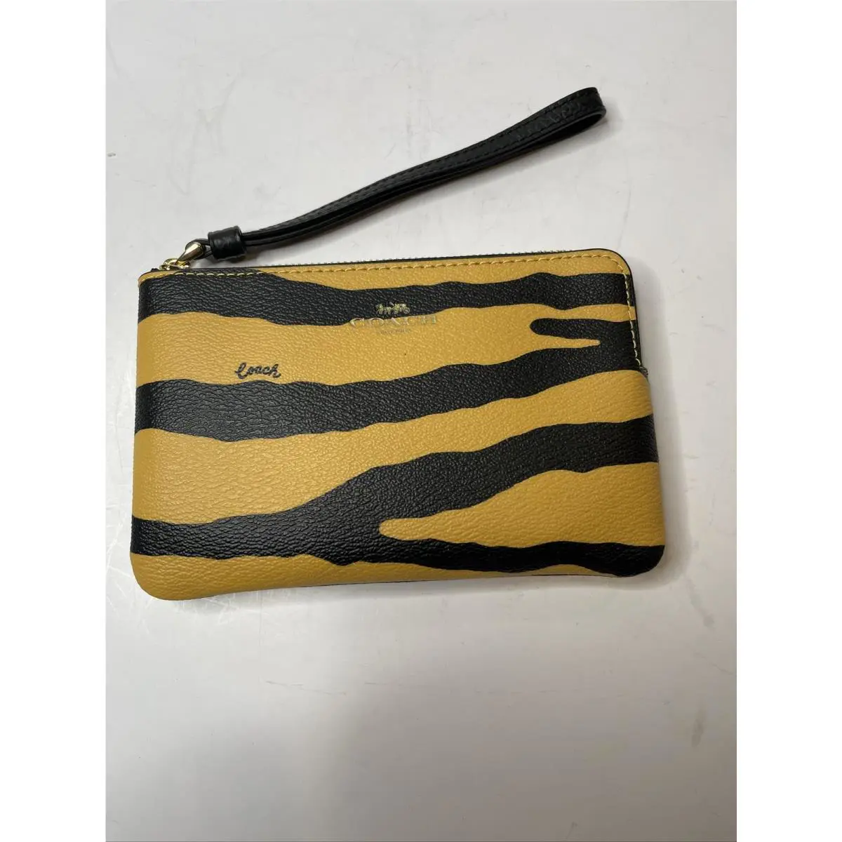Coach Tiger Print Corner Zip Wristlet Clutch Im/honey/black C7440