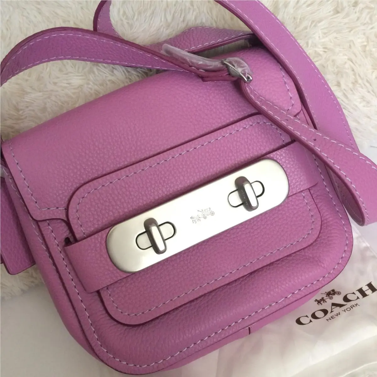 Coach Swagger Saddle Bag Silver Buckle Pebbled Leather