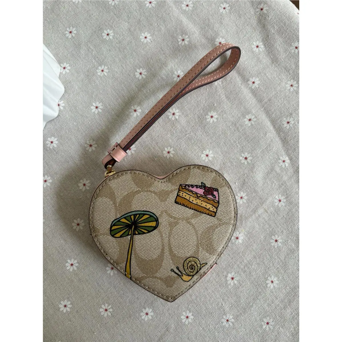 Coach X Observed By Us Heart Coin Case In Signature Canvas