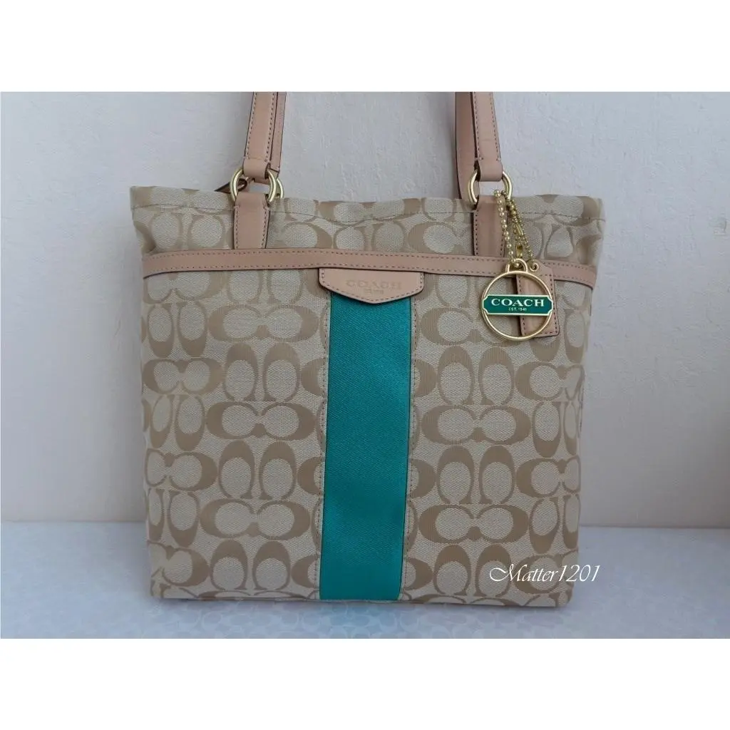 F28504 Signature 12CM Tote Khaki / Emerald by Coach
