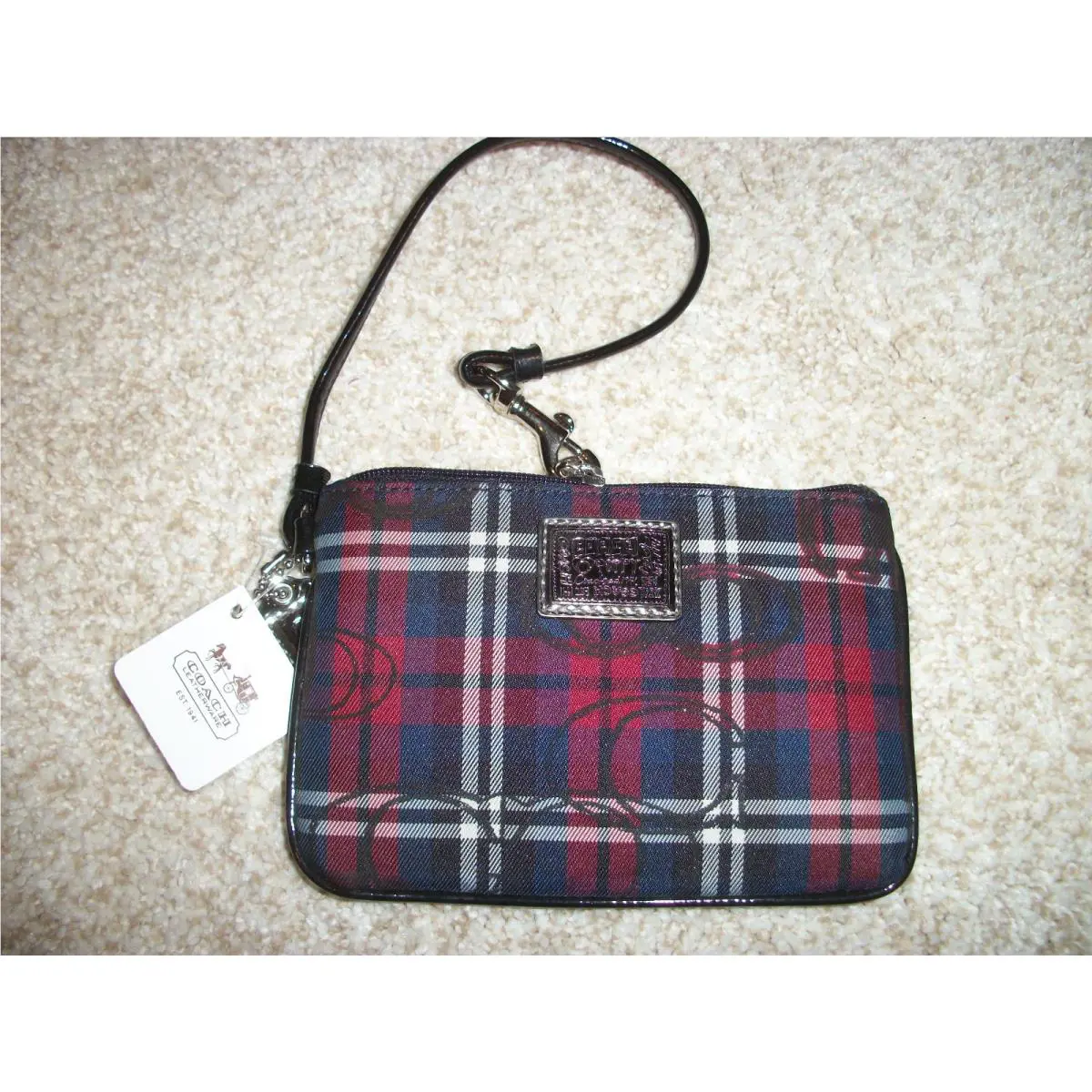 Coach Womens Signature Poppy Tartan Plaid Red Small Wristlet 46572