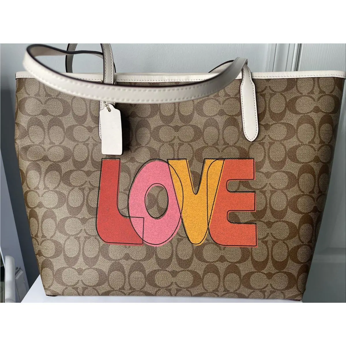 Coach City Tote In Signature Canvas with Love Print Khaki Chalk