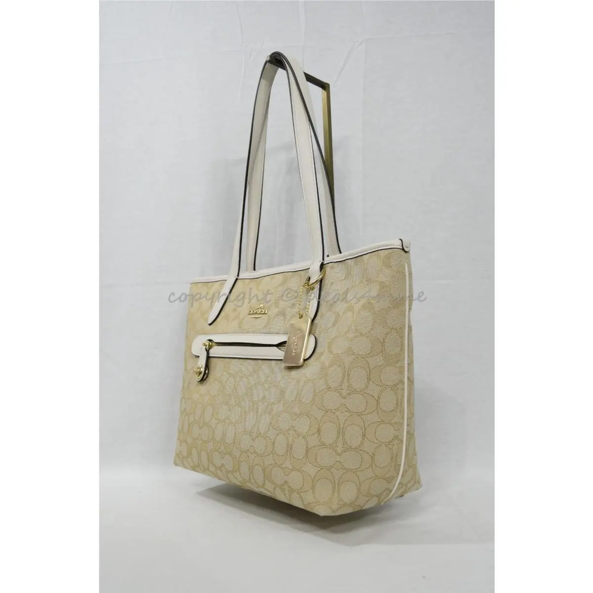 37229 Signature Fabric Taylor Tote/shoulder Bag in Light Khaki/chalk by Coach