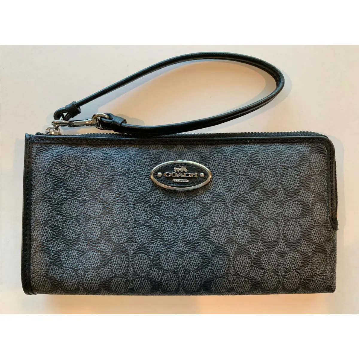 Coach F52997 Signature C Zippy Wallet Charcoal