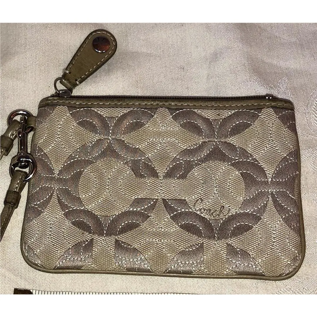 Coach Gray Leather Wristlet Clutch Wallet C Signature