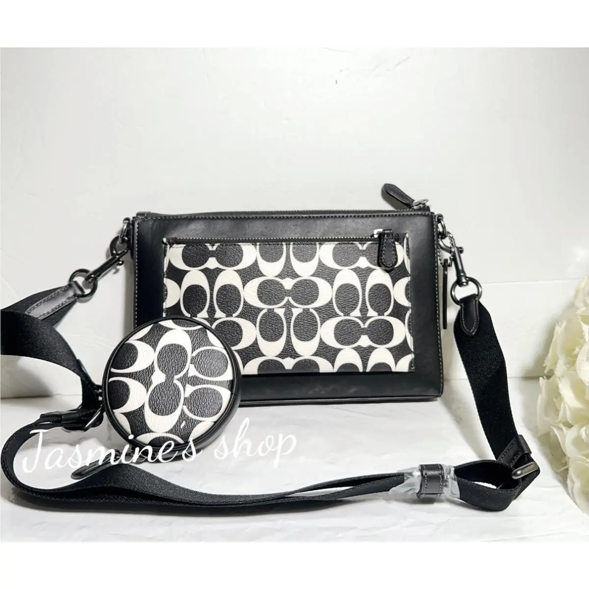 Coach Holden Crossbody In Signature Canvas CP192