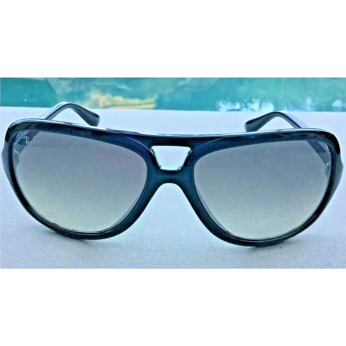 Ray Ban Men`s Sunglasses Black Smoke Lenses Italy RB4162 140 Temple