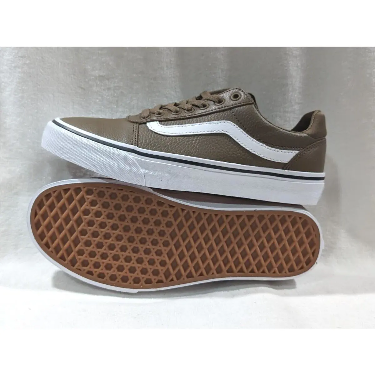 Vans shoes - Vans Ward Deluxe - Ward Deluxe - VN0A3WLHBRO - Brown 2