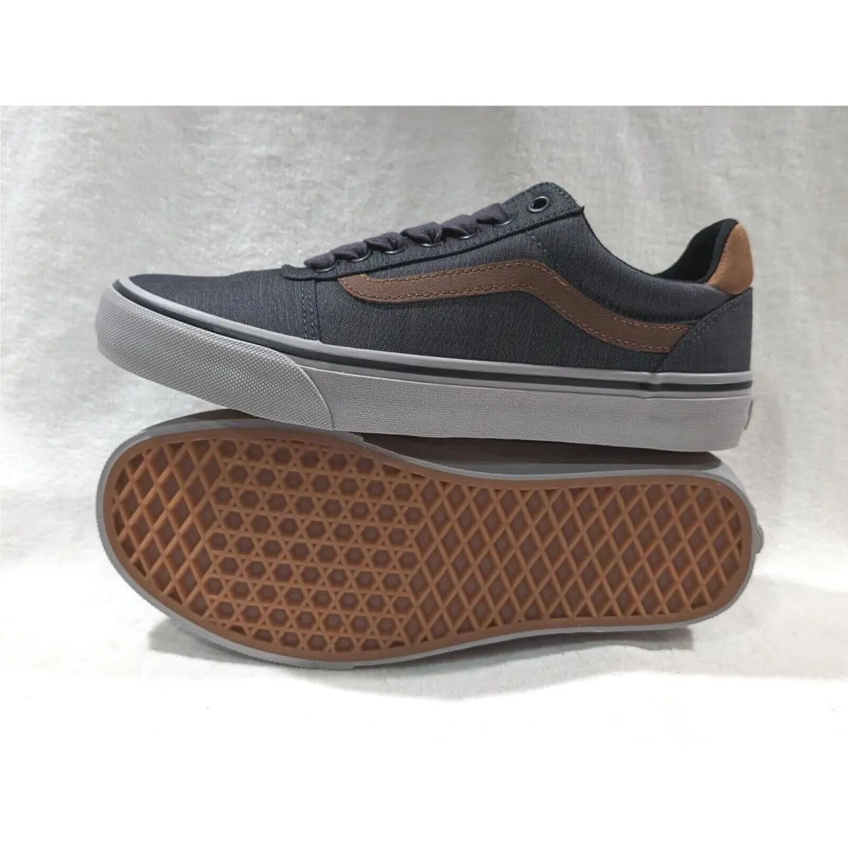 Vans shoes - Vans Ward Deluxe - Ward Deluxe - VN0A3WLHY24 - Grey 2