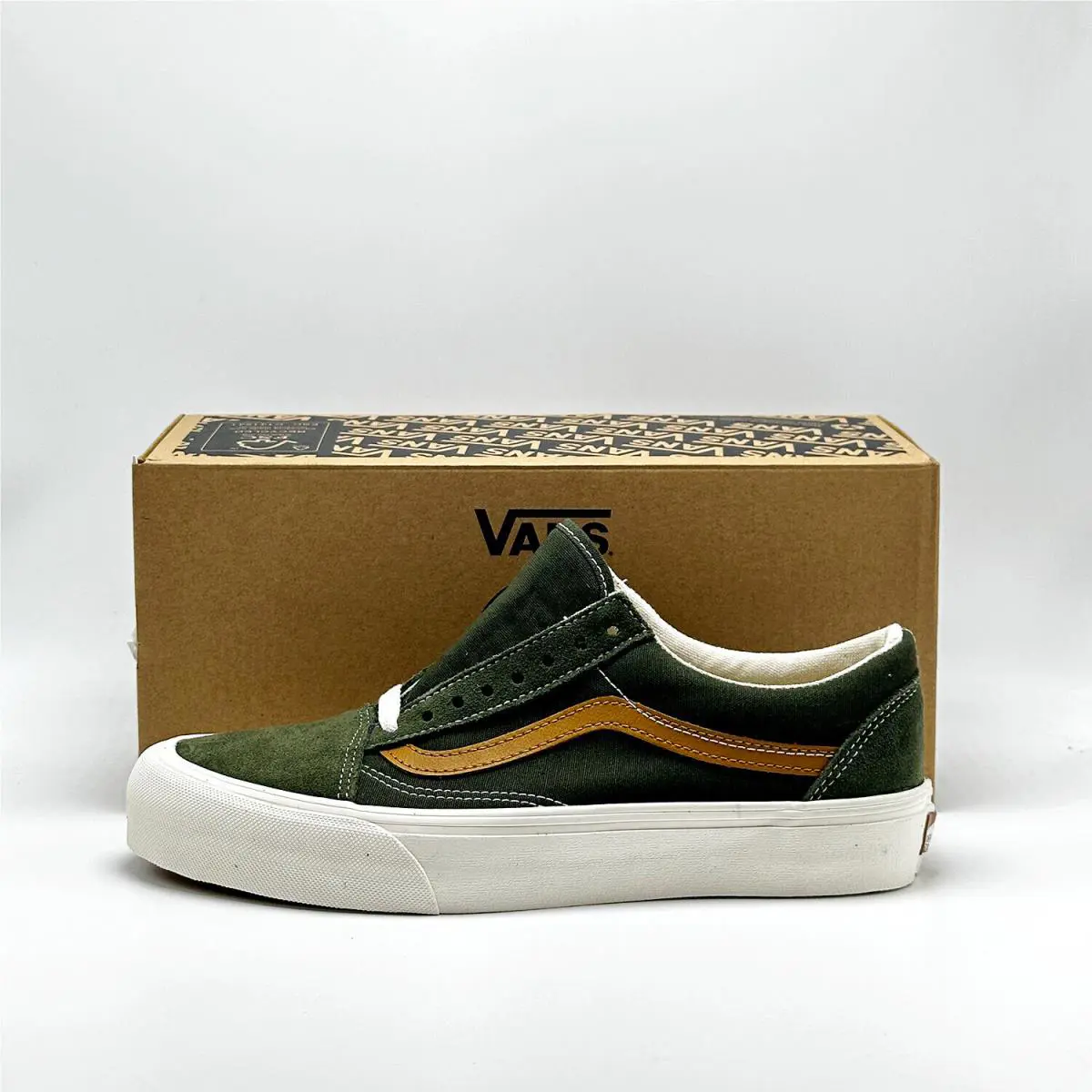 Vans shoes - VANS Era Skate Shoes - Era Skate Shoes - Green 4