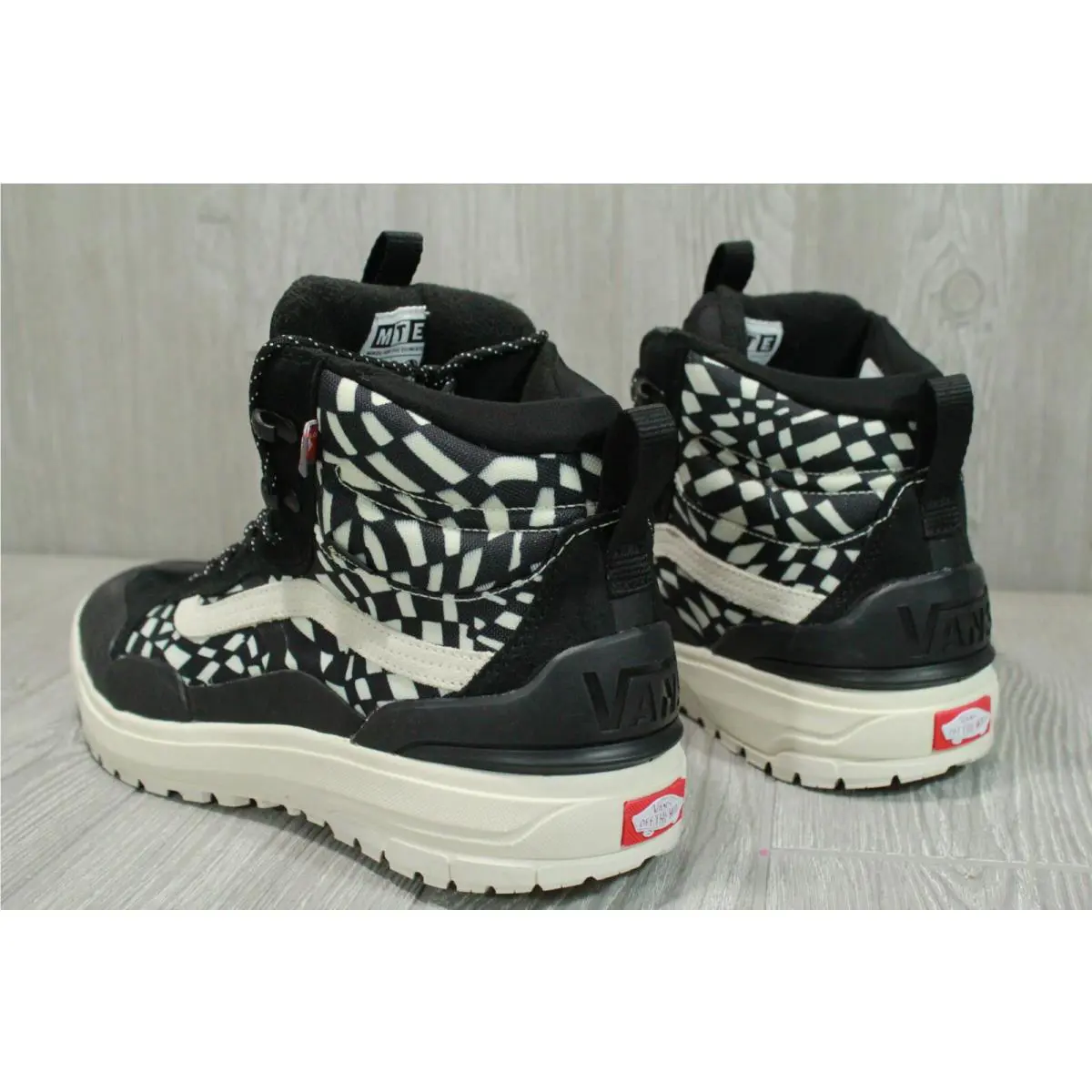 Vans shoes - Multicolor 9
