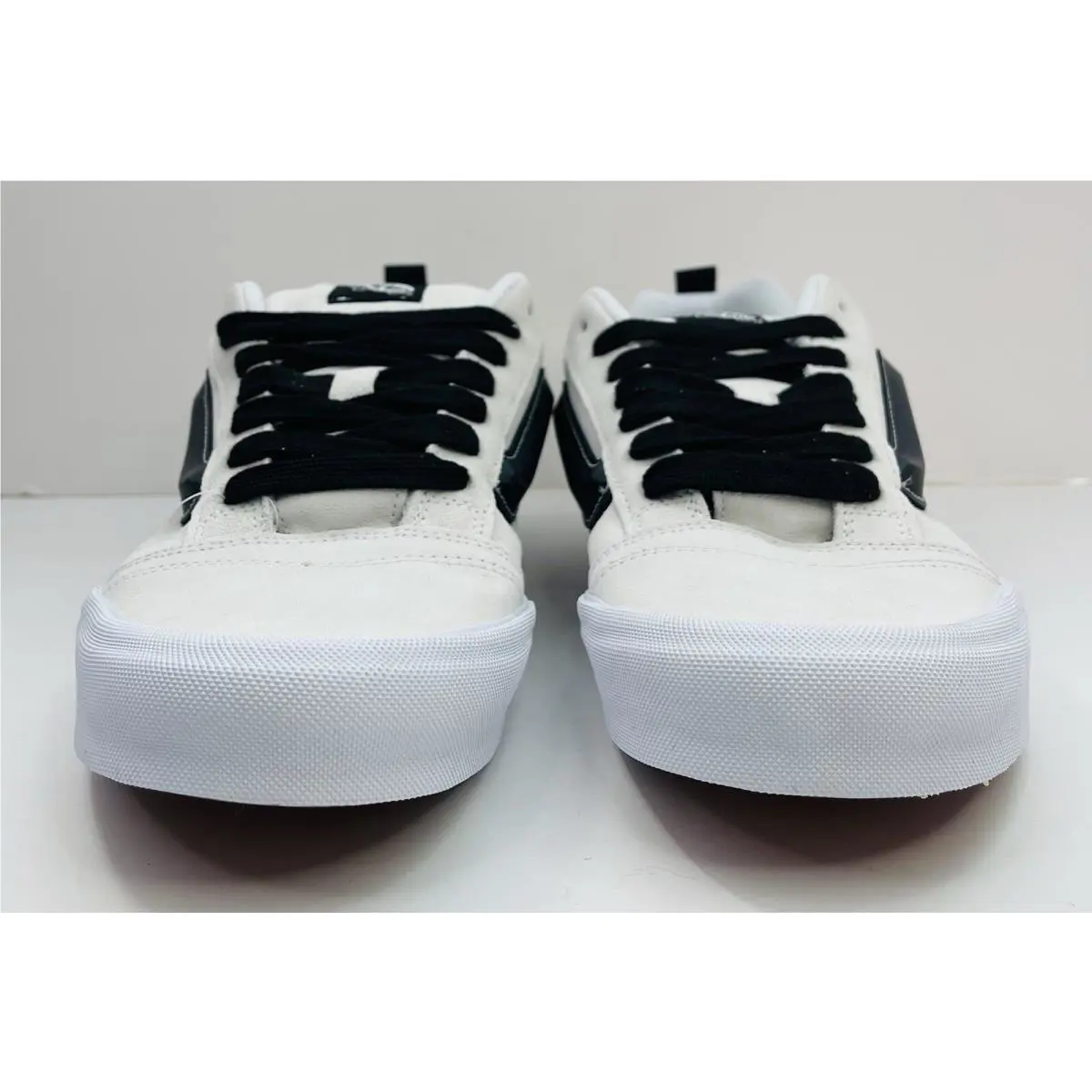 Vans shoes - VANS Knu Skool - Knu Skool - VN0009QCYB2 - White 0