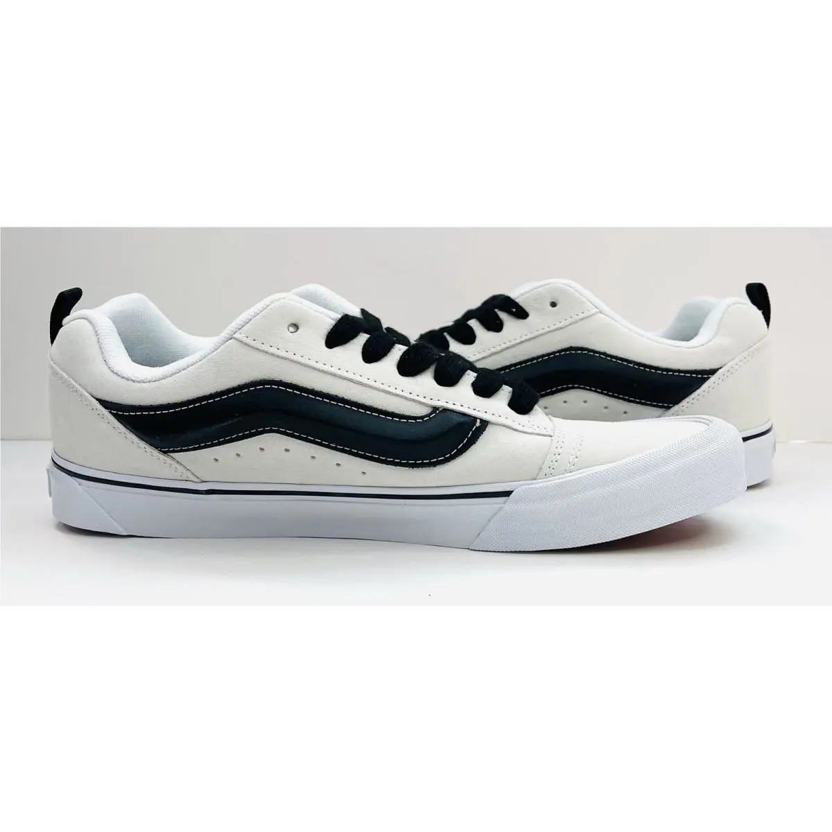 Vans shoes - VANS Knu Skool - Knu Skool - VN0009QCYB2 - White 3
