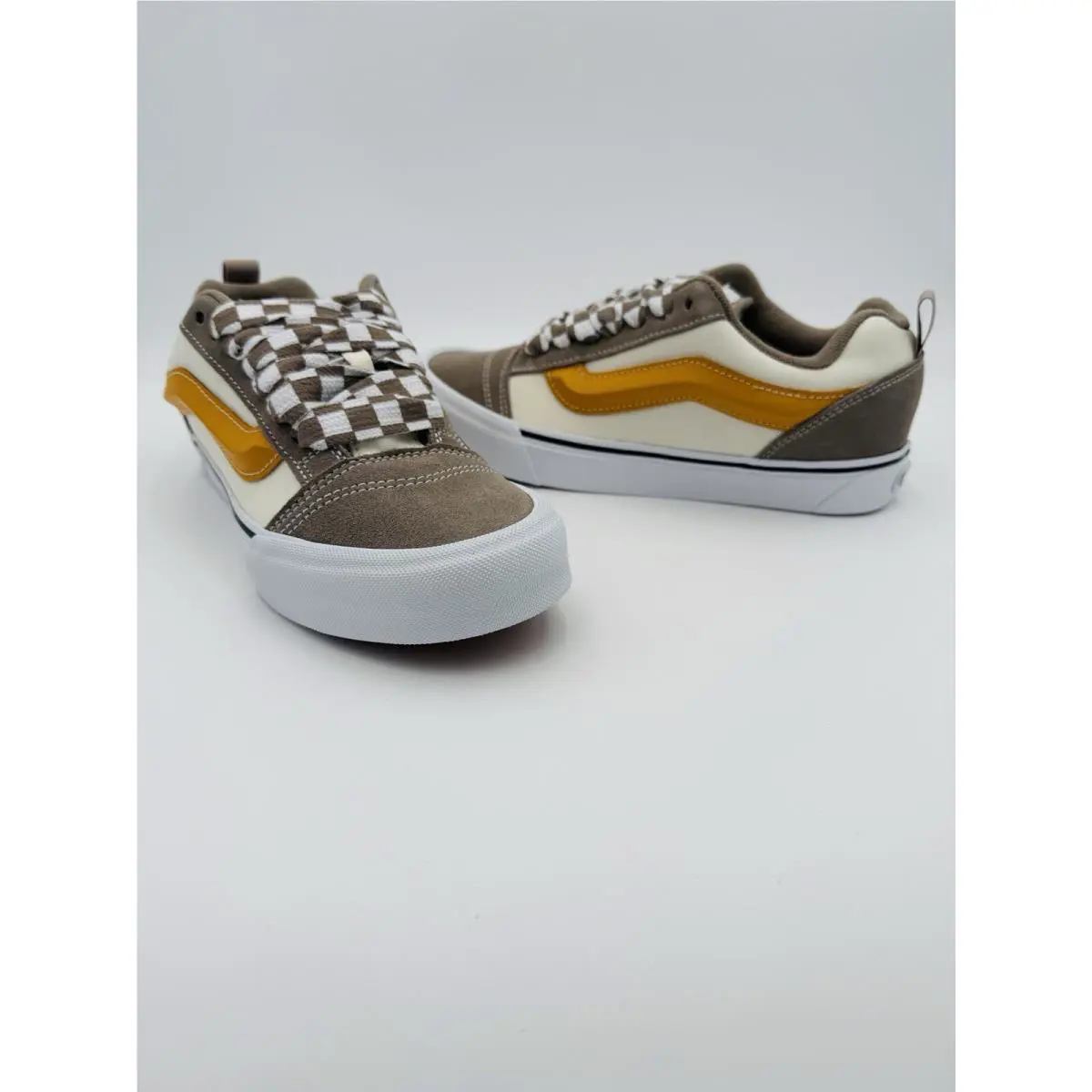 Vans shoes - VANS Knu Skool - Knu Skool - VN0009QC0BP - White 0