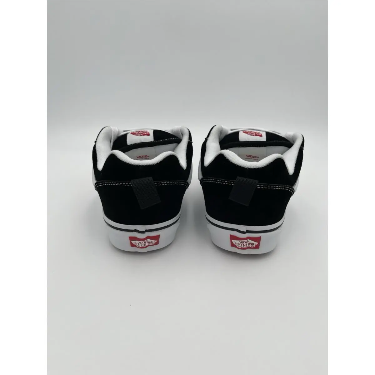 Vans shoes - VANS Knu Skool - Knu Skool - VN0009QC6BT - Black 13