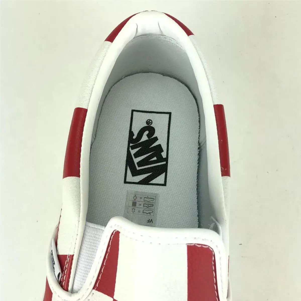 Vans shoes - VANS Classics - Classics - VN0A4BV3TBV - Red, Manufacturer: True White, Racing Red 5