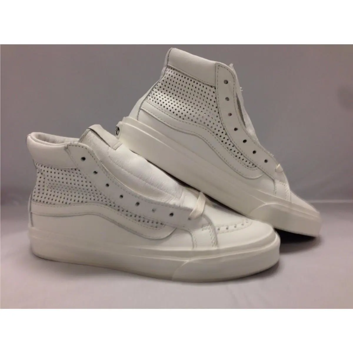 Vans shoes - white 4