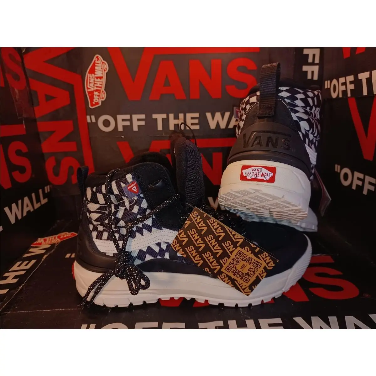 Vans shoes - Vans Ultrarange Exo Mte-2 Warped Check - VN0A5KS66KZ - Black/White 8