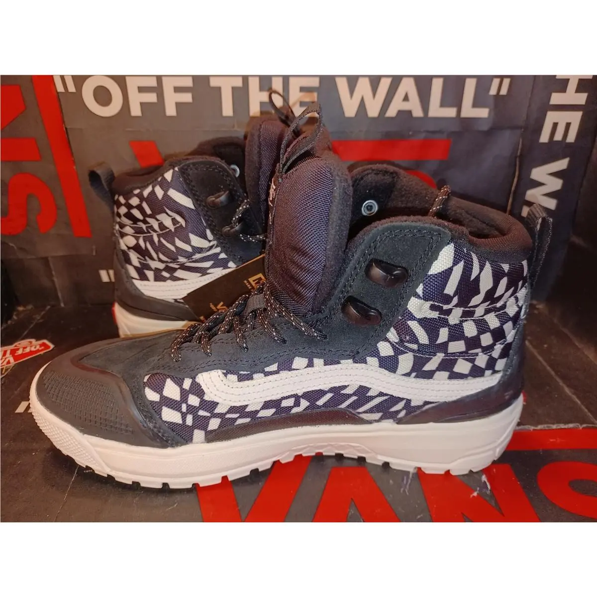 Vans shoes - Vans Ultrarange Exo Mte-2 Warped Check - VN0A5KS66KZ - Black/White 11