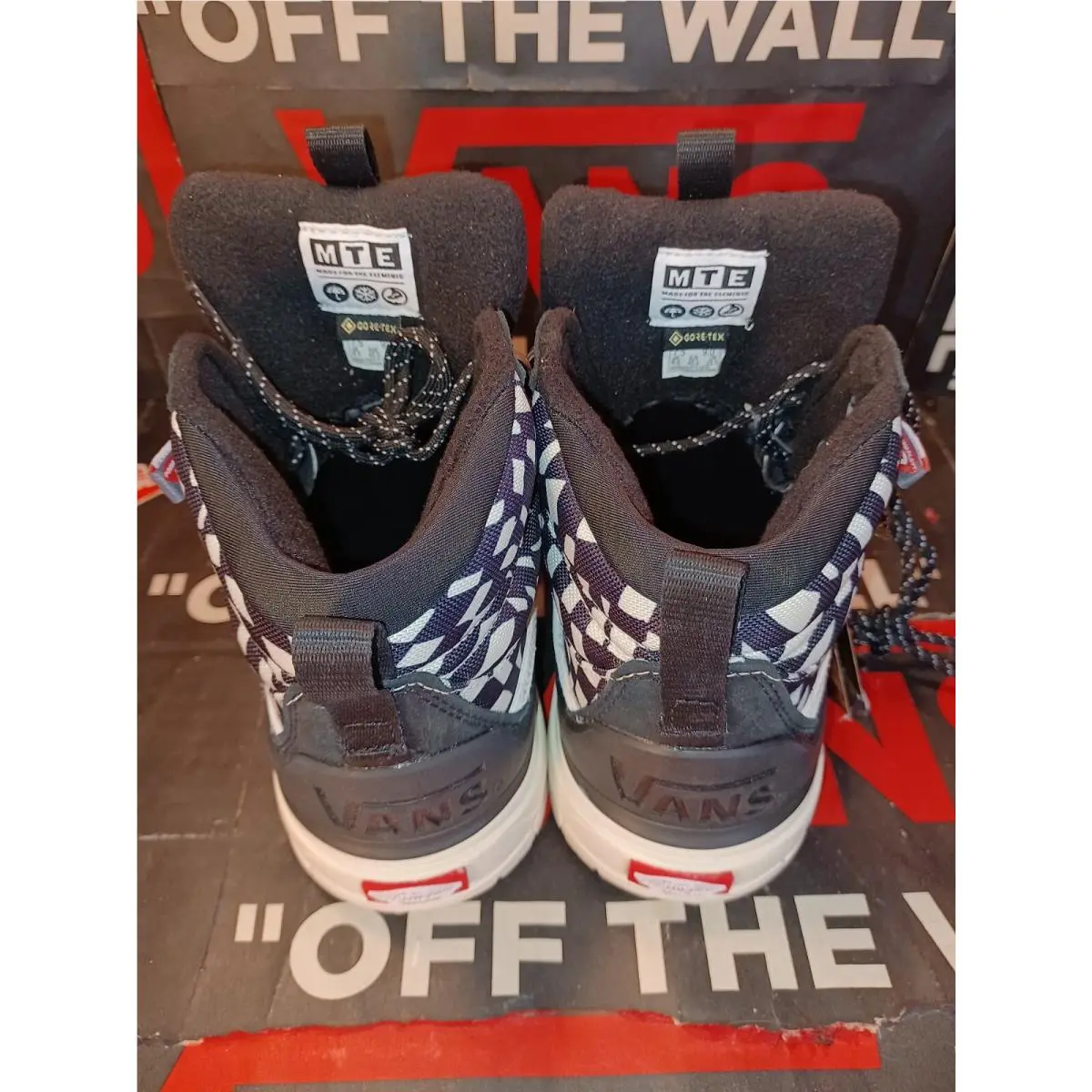 Vans shoes - Vans Ultrarange Exo Mte-2 Warped Check - VN0A5KS66KZ - Black/White 4