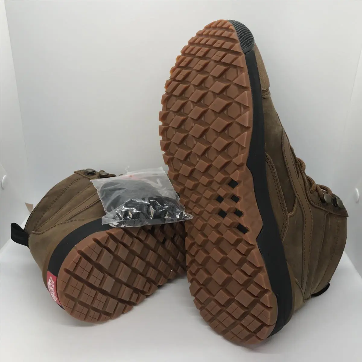 Vans shoes - Vans UltraRange - UltraRange - VN0A4UWJLQW - Dachshund / Black / Gum (UPC: 0194901734468) 3