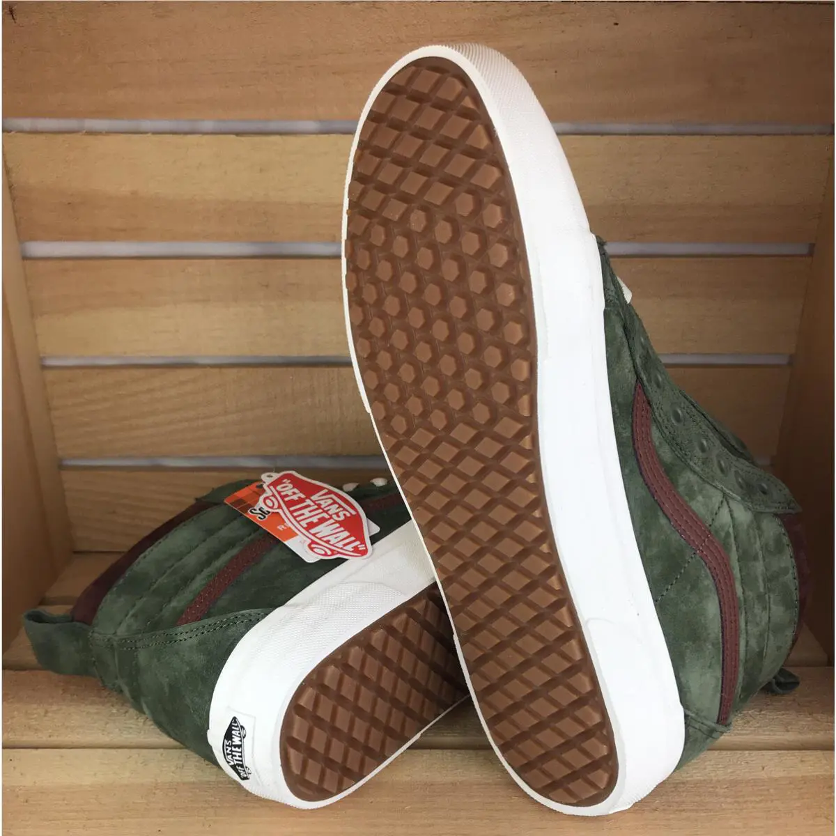 Vans shoes - VANS Sk8-Hi Mte - Mte - VN0A4BV7V40 - Green, Brown/Maroon, White, Manufacturer: Deep Lichen Green / Root Beer (UPC: 0193395016180) 3