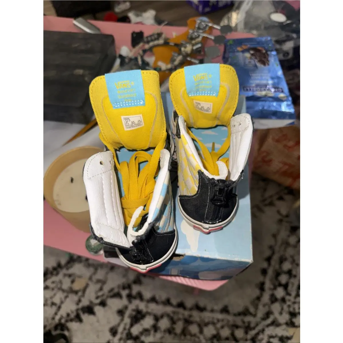 Vans shoes - VANS SK8 - VN0A4BV617E - White, Manufacturer: Black 0
