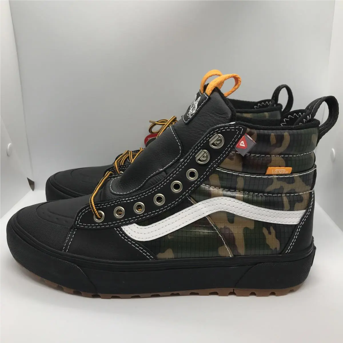 Vans shoes - VANS Sk8-Hi Mte - Mte - VN0A4P3I2TI - Black / Camo / Gum / Orange, Manufacturer: Black / Camo (UPC: 0194902288922) 1