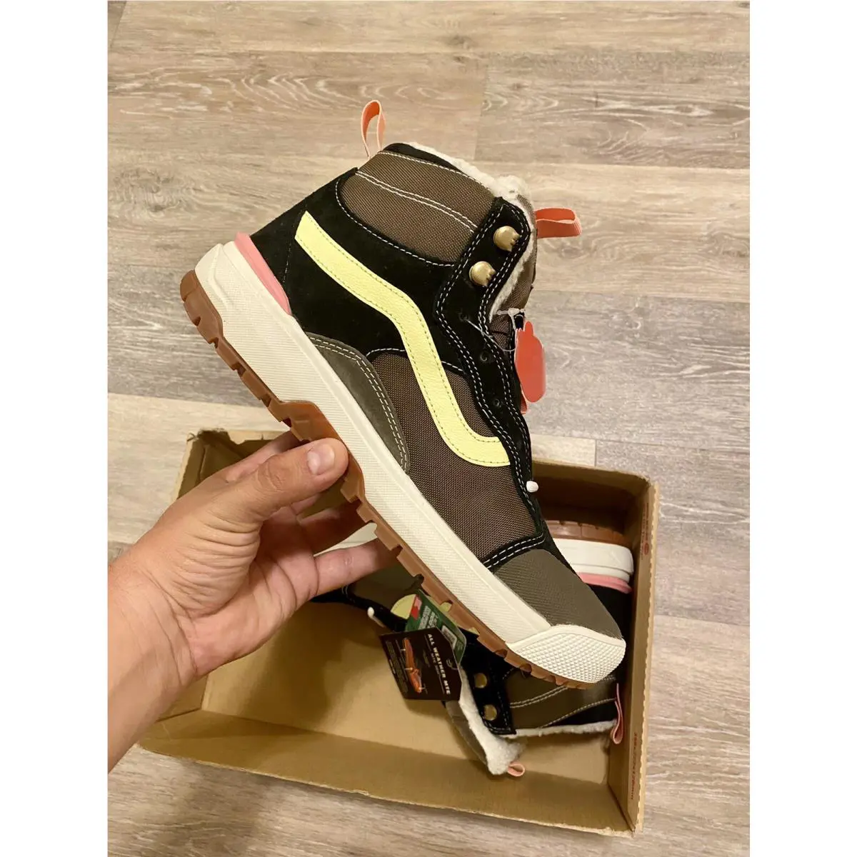 Vans shoes - VANS UltraRange - UltraRange - VN0A4UWJ2WG - Canteen-Marshmellow (UPC: 194902268191) 8