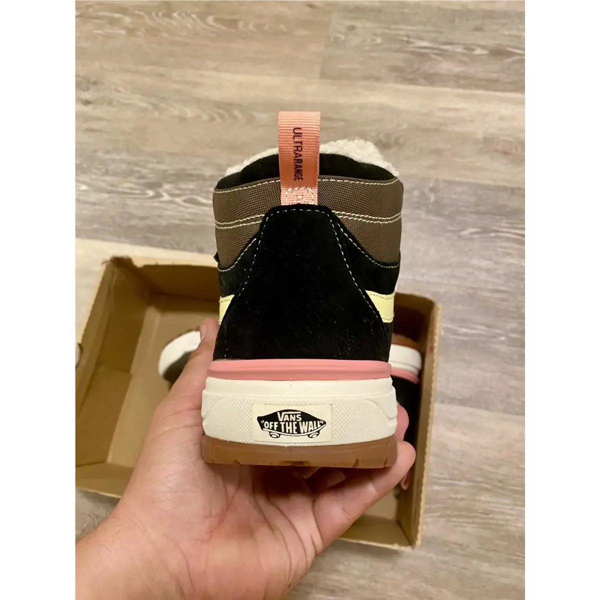 Vans shoes - VANS UltraRange - UltraRange - VN0A4UWJ2WG - Canteen-Marshmellow (UPC: 194902268191) 0
