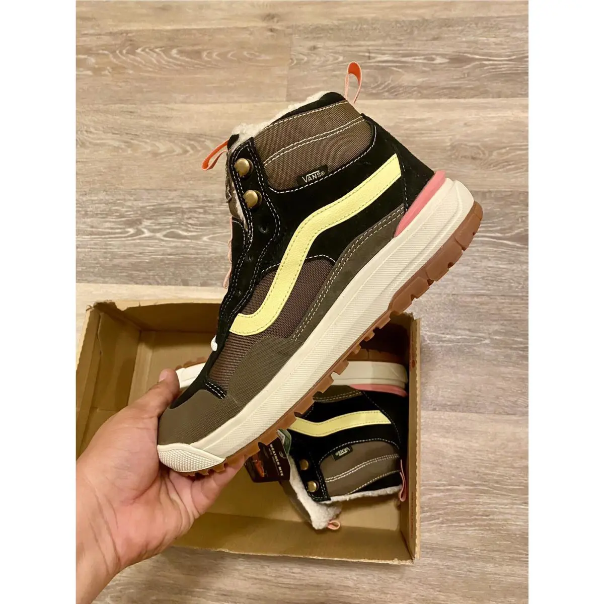 Vans shoes - VANS UltraRange - UltraRange - VN0A4UWJ2WG - Canteen-Marshmellow (UPC: 194902268191) 3