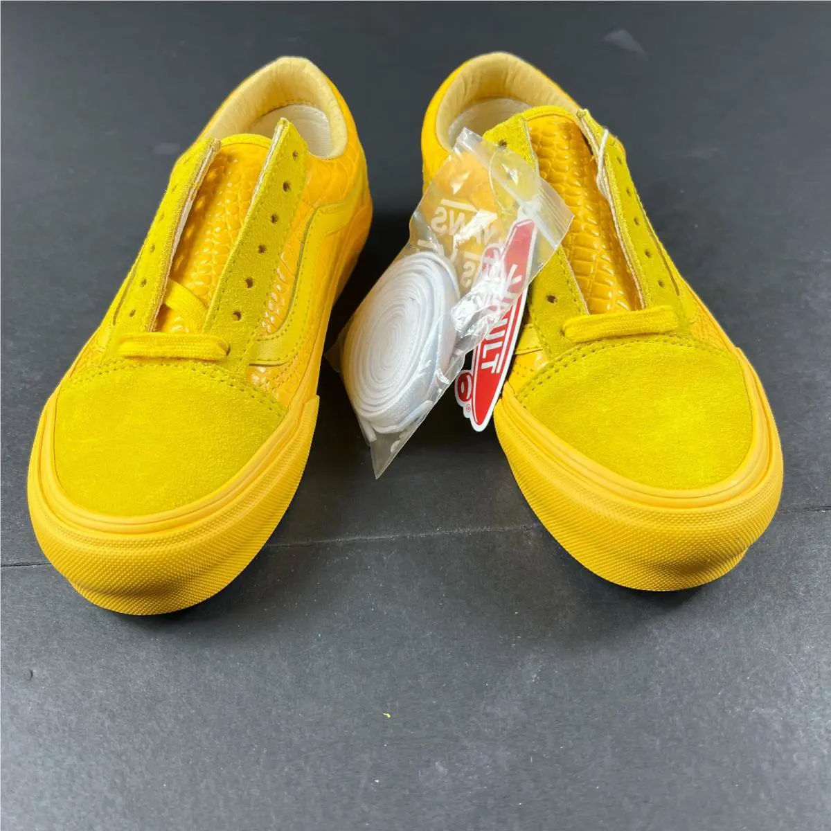 Vans shoes - VANS Old Skool - Old Skool - VN0A4BVF2TR1 - Yellow, Manufacturer: Lemon Chrome (UPC: 194905233271) 4