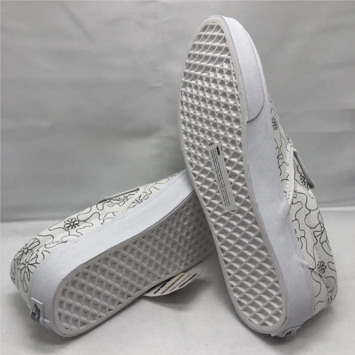 Vans shoes - VANS Classic Slip-On - Classic - VN0A33TB9HZ - Black / White, Manufacturer: Black / White (UPC: 0195438357489) 4