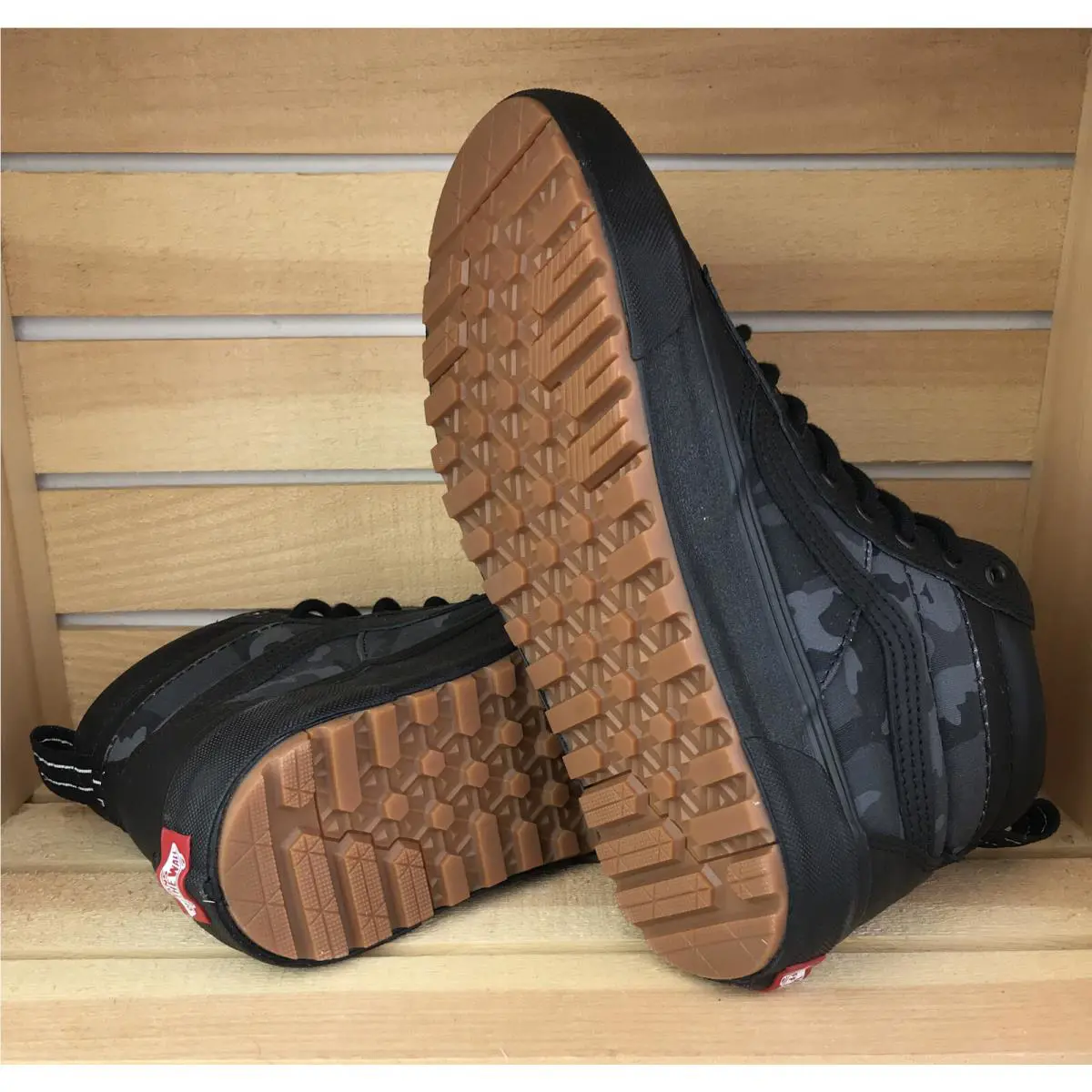 Vans shoes Mte - Black with Gray-Grey, Manufacturer: Woodland Camo / Black 3