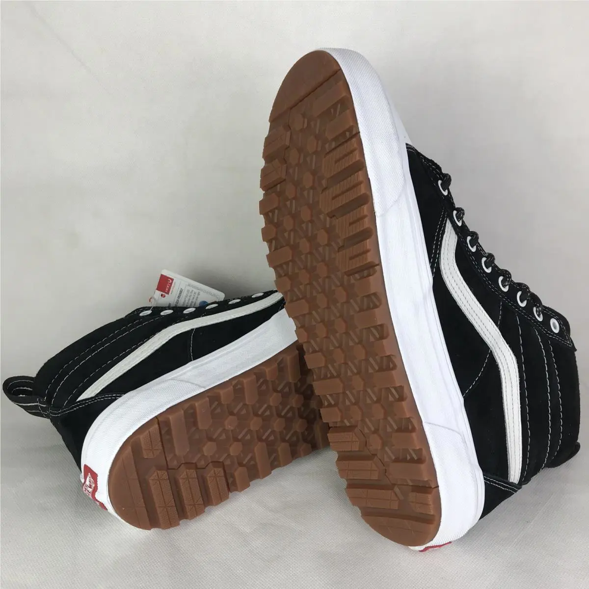 Vans shoes - VANS Sk8-Hi Mte - Mte - VN0A4P3IDX6 - Black / True White, Manufacturer: Black / True White (UPC: 0192827759619) 3