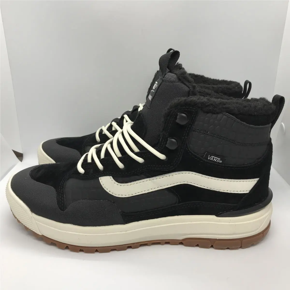 Vans shoes - VANS UltraRange - UltraRange - VN0A4UWJ2WH - Black / White / Gum (UPC: 0194902266043) 1