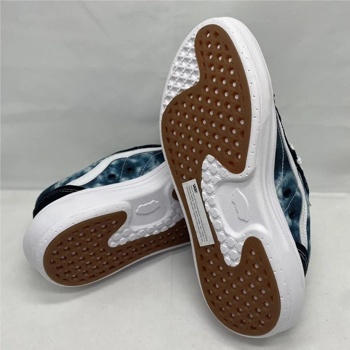 Vans shoes - VANS Old Skool Over - Old Skool Over - VN0A7Q5EBMV - Black Blue White (UPC: 0196571318955) 4