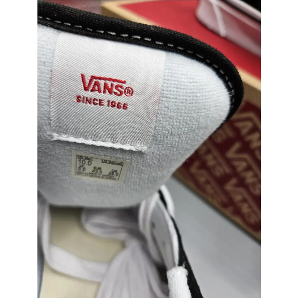 Vans shoes - VANS Knu Skool - Knu Skool - VN0009QC6BT - Black 2