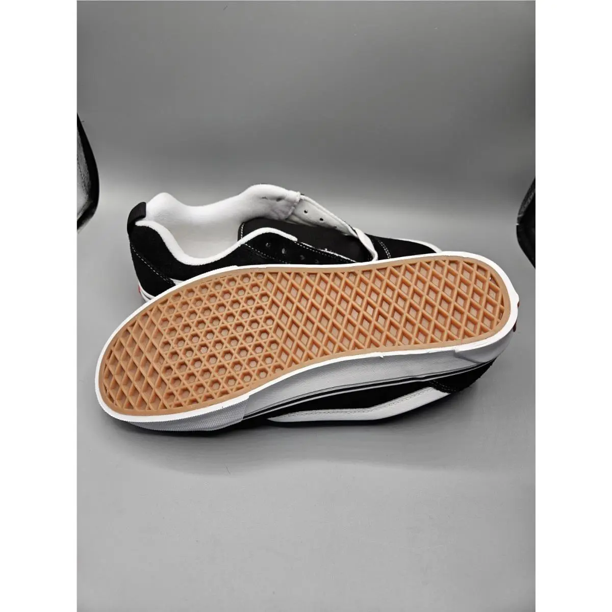 Vans shoes - VANS Knu Skool - Knu Skool - VN0009QC6BT - Black 5