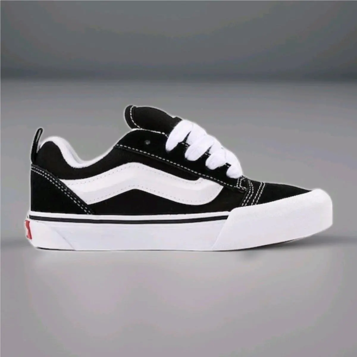 Vans shoes - VANS Knu Skool - Knu Skool - VN0009QC6BT - Black / True White 0