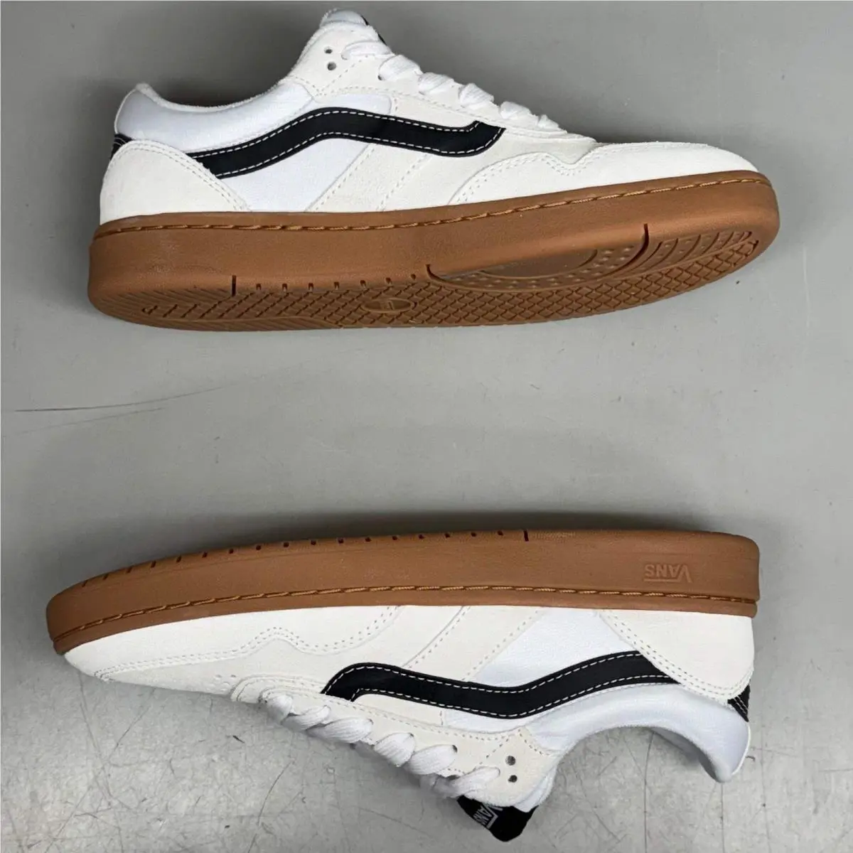 Vans shoes - VN000D6S9DH - VN000D6S9DH - White/Gum (UPC: 197643210931) 2