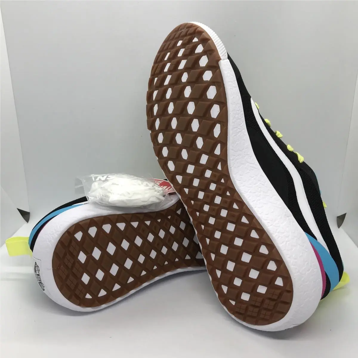 Vans shoes - VANS UltraRange Exo - UltraRange Exo - VN0A4U1K50M - Black Blue Pink Yellow White, Manufacturer: Black / Multicolored / True White (UPC: 0194903666934) 3